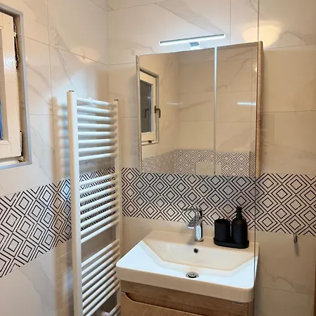 Wooden In Apartman *